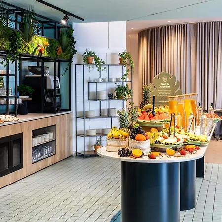 Novotel Madrid Feria And Airport-2